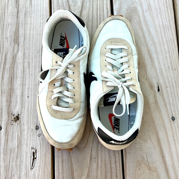 Light Blue / Navy Nike Sneakers size 10 (women’s) - Picture 1 of 16